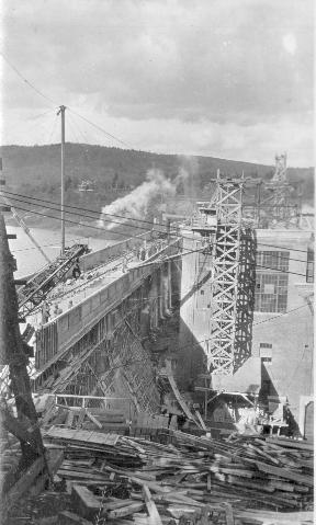 Stevenson-dam-construction-era-02.jpg